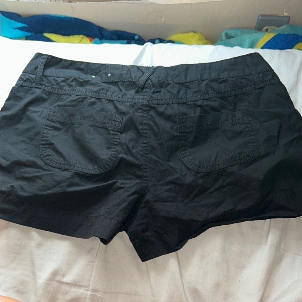 SO Black Cargo Shorts with Comfortable Fit - Picture 6 of 6